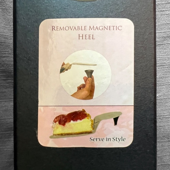 High Heel Cake Server - Picture 6 of 6